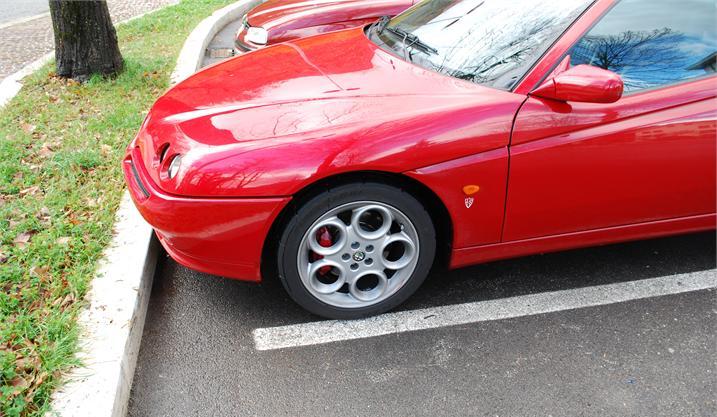 ALFA ROMEO GIULIETTA SPOILER SOTTO PARAURTI ANTERIORE LOOK SPORTIVO -  Annunci Arezzo